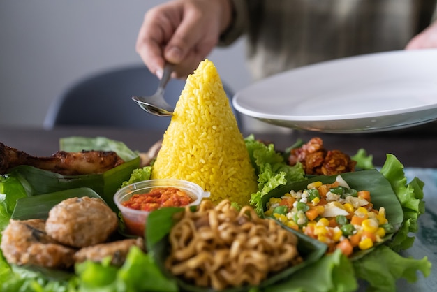 menu tumpeng