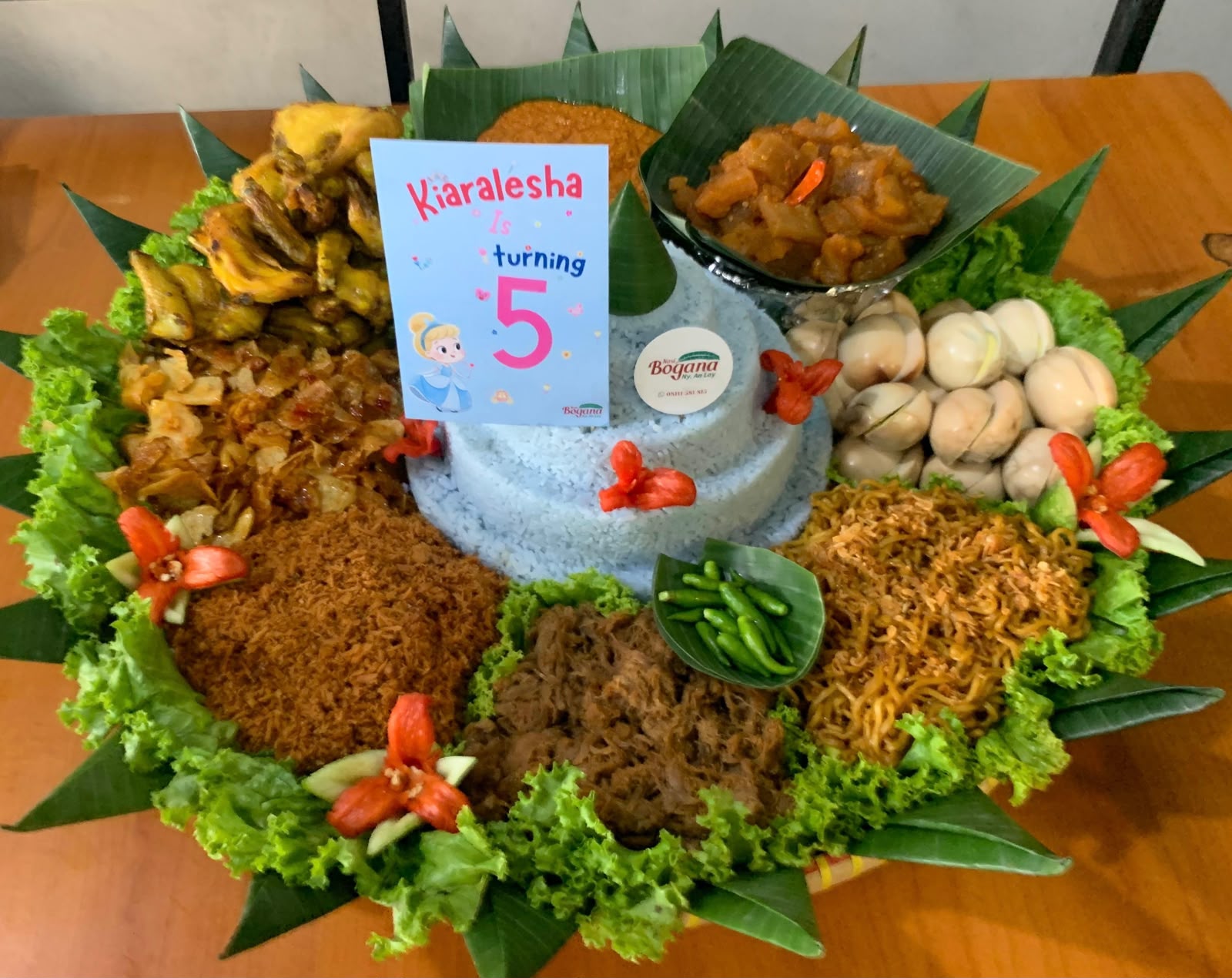tumpeng